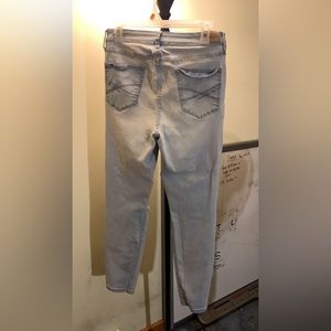 Ripped skinny jeans white wash